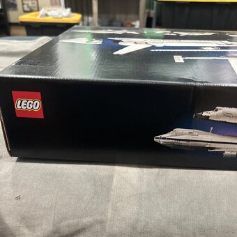 Nové LEGO Iconsb10360 Letadlo pro přepravu raketoplánů - 2