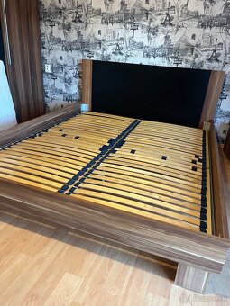 Manželská posteľ 200x160 - 2