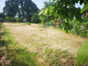 NA PREDAJ: pekná záhrada 752m2 v intraviláne - Suchá nad Par - 2