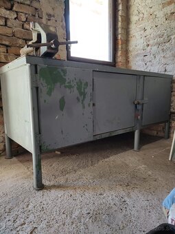 Pracovný stôl so zverákom, ponk - 2