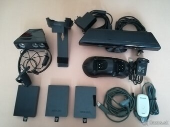 Xbox prislusenstvo na 3 foto - 2