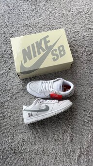 Nike SB Dunk Low Supreme 95 White Metallic Silver - 2
