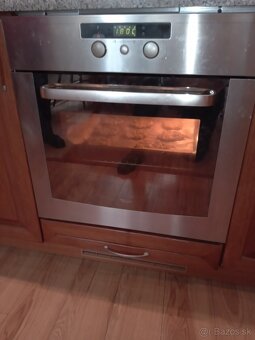 Vstavaná elektrická rúra Whirpool - 2