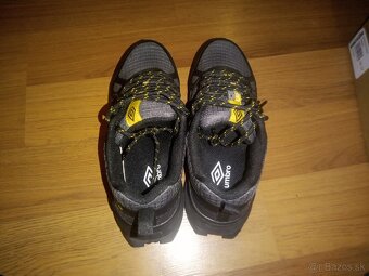 Predam damske tenisky Umbro - 2