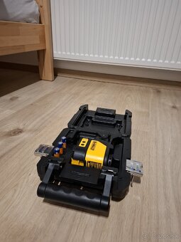 krížový laser DeWalt DW088CG - 2