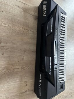 Yamaha psr - sx720 - 2