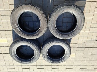 Predam letné pneumatiky  215/65R15 104/102T - 2