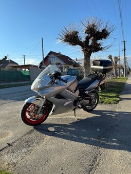Honda VFR 800 '06 Na náhradné diely - 2