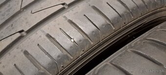Predám 4ks jazdené letné 215/45r18-89V Hankook - 2