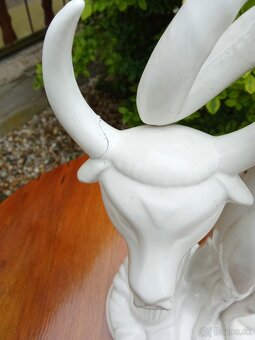 Porcelánová socha. - 2