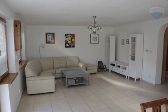 Predaj 4 izbový rodinný dom Branč, dosah MHD - 2
