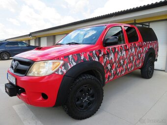 TOYOTA HILUX 2.5 D-4D // 230000KM // 4X4 // SR // 1.MAJITEĽ - 2