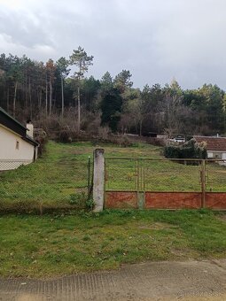 Stavebný pozemok v obci Modrova - 2