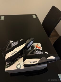 Jordan 4 White Thunder - 2