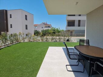 CHORVÁTSKO - Pekné apartmány 350m od pláže (S1) - VODICE - 2