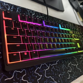 Razer Ornata V3 Tenkeyless - 2