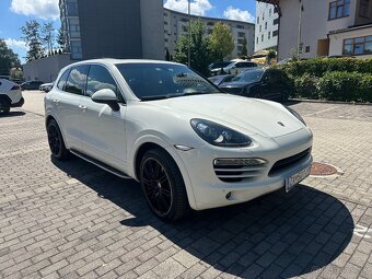Porsche Cayenne - 2
