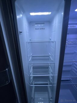 Americká chladnicka s mraznička Hisense - 2