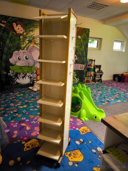 Kovová obojstranná polička na kolieskach výška 185 - 2