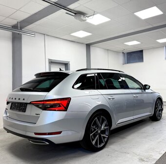 Skoda Superb Sportline 2.0TDI 147Kw 4x4 Black Packet/Matrix - 2