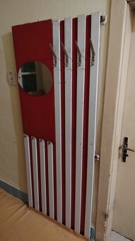 Vešiaková stena - 2