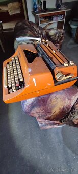 Pisaci stroj Consul 2223 - 2