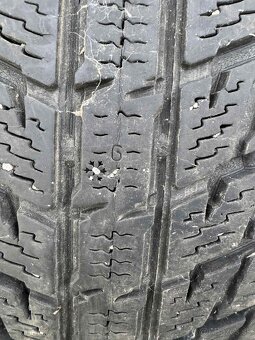 225/60 R17 zimne pneu Nokian - 2