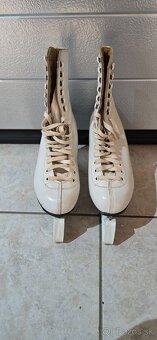 Predám korčule veľkosť 38 - 2