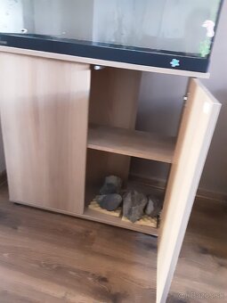 Skrinka pod akvarium - 2