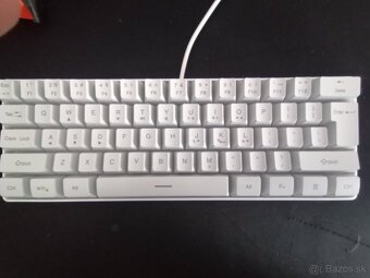 Predám 60 % membránovú klávesnicu - 2