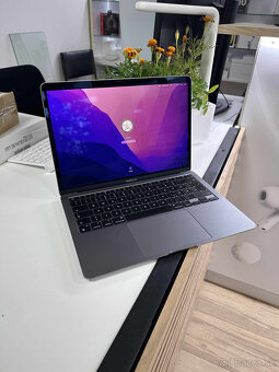 Apple MacBook AIR 13″ (M1) - 2