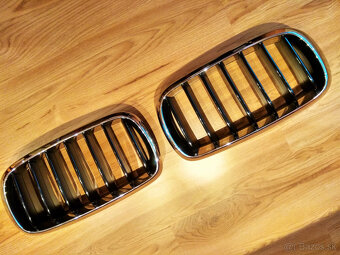 ozdobné mriežky do prednej masky na BMW - č.2 - 2