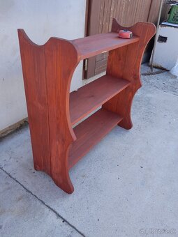 Predám peknú drevenú poličku, - 2