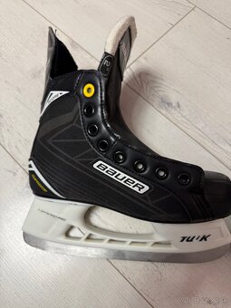 BAUER SUPREME KORCULE VEĽKOSŤ 35 - 2