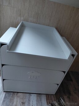 Prebaľovací pult - 2