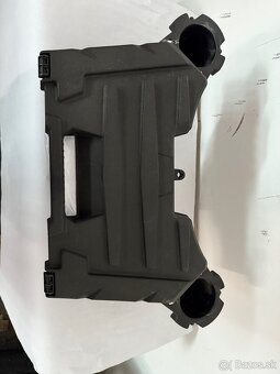 Plastový zadný kufor CFMOTO - 2