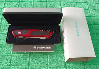 Wenger Delémont RangerGrip 61 - 2