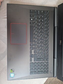 Herný notebook DELL Inspiron 15-7577 - 2