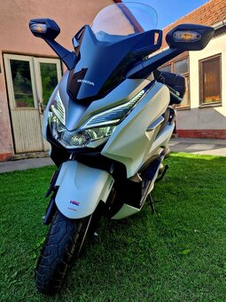 Predám Hondu Forza 300 - 2