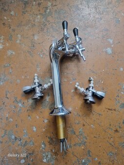Pipa na pivo s dvoma narazakmi - 2