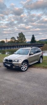 X5 e70 239000km po veľkom servise top stav - 2