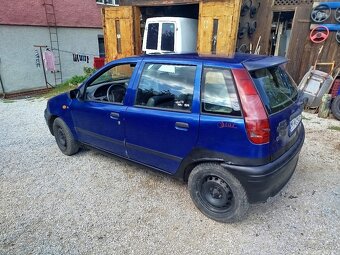 Fiat Punto - 2