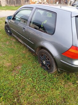 Volkswagen Golf 1.6 77kw - 2