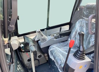 Minibagr RIPPA R32 PRO skladem Praha 4 - 2