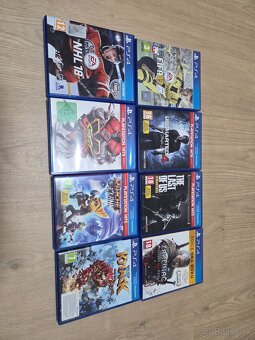 Playstation 4 Slim 1TB, 2 ovládače a 8 hier - 2