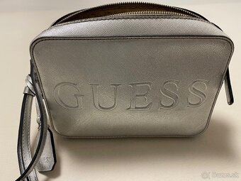 Crossbody kabelka GUESS - 2