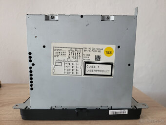 BLAUPUNKT -  VW - GOLF V - 2