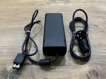 Originál napájací adaptér na Xbox 360 Slim - 2