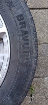 Predám zimné pneumatiky s elektrónmi Dezent - 2