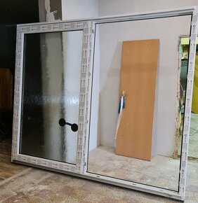 Plastové posuvné dvere - okno otvaravosklopne a svetlik NOVÉ - 2